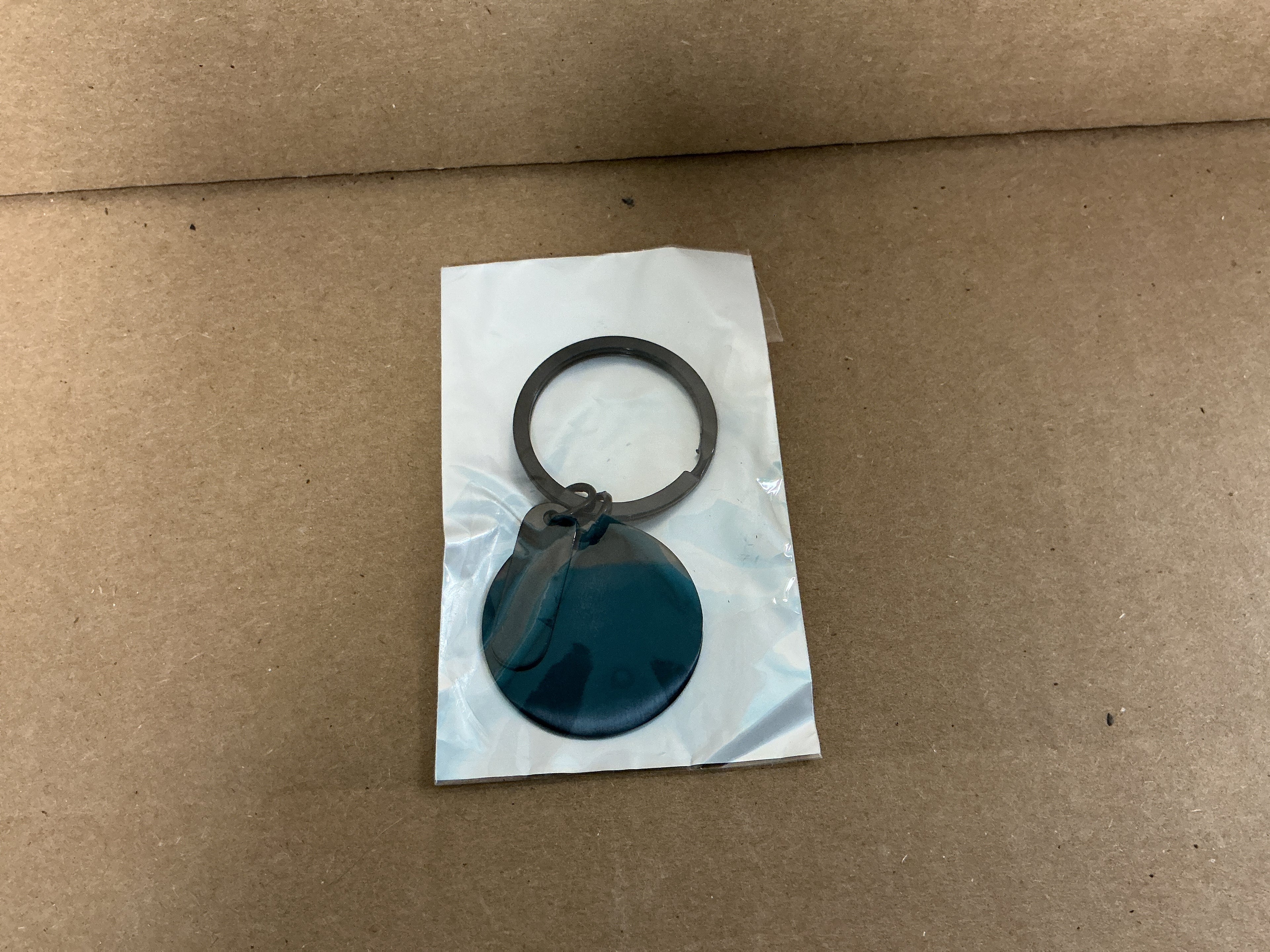 Custom Laser Engraving Black Metal Keychain (Engraves to Silver Text/Image)